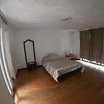 Le VI Hostal
