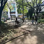 Amplio Apartamento Frente Al Centro Comercial