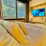Apartamento En Laurels Medellin