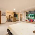 Best Location Studio In Medellin Poblado Provenza