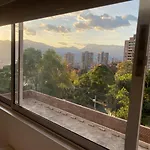 Apartasuite Moderna - En El Corazon Del Poblado Medellin
