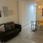 Medellin, Elegante Y Central Apartamento
