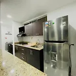 Central Apto En Av Las Palmas, Poblado