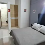 Hermosa Casa En Medellin. Cerca A Estacion Del Metro