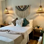 Luum Casa Hotel Manila
