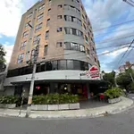 Apartamento En Laureles-Medellin Cerca A La 70 Amoblado 402