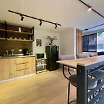 Descubre El Encanto Del Barrio Laureles