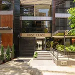 First Class Hotel