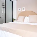 Cozy Apartment Located In Manila With Jacuzzi And Ac