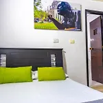 Hotel Verony Laureles