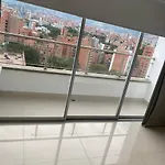 Hermoso Y Nuevo Apartamento En Conquistadores 1601
