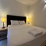 Hotel Opera Medellin Entretenimiento Y Bar