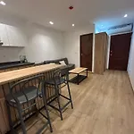 Lujoso Apartamento A Pasos Del Metro De Medellin