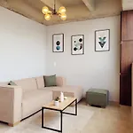 The Hub By Wynwood House