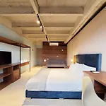 The Hub By Wynwood House
