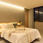 Charming Stadio Retreat Rosa Negra Aparta-Suite