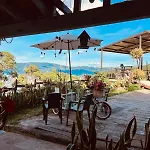 Selene Hostal Coworking Cafe