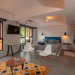 Centrico Apartaestudio En El Parque De Poblado