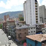 Hotel Luxton