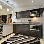 Poblado Suites by Lifeafar