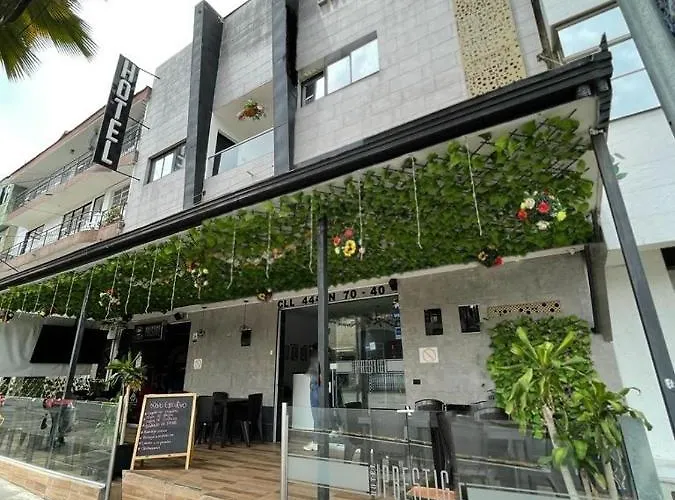 Hotel Prestige