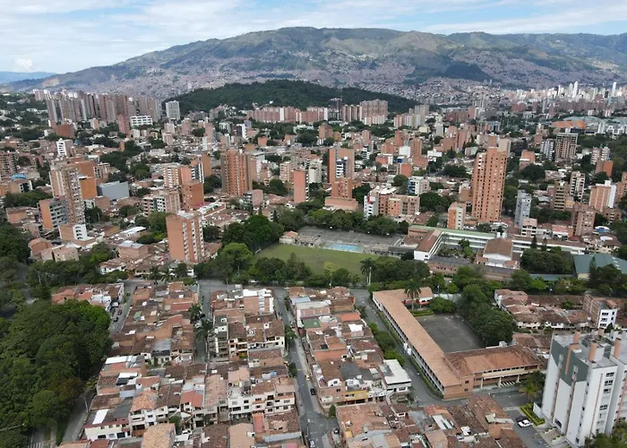 Apartamento tercer piso en Calasanz