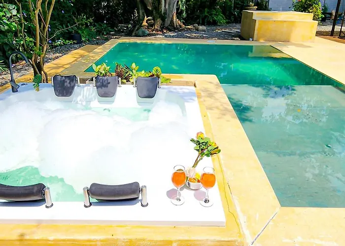 Luxury Home In Aguacatala