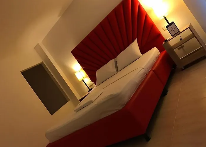 Hotel Opera, Centro Medellin, Entertainment,Y Bar, Solo Adultos