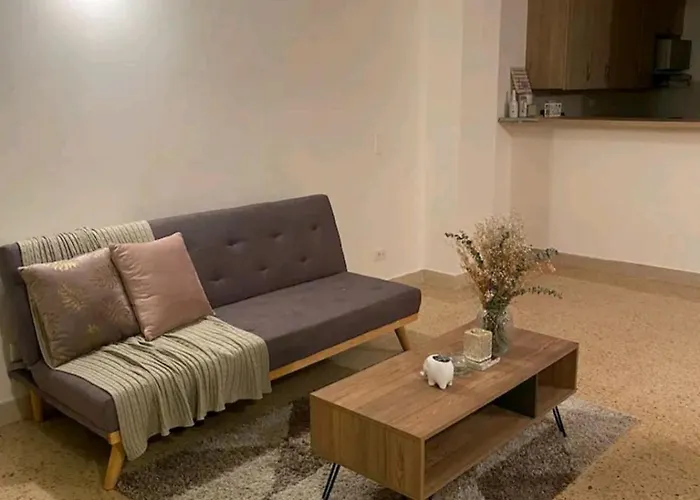 Habitacion Laureles /Conquistadores .