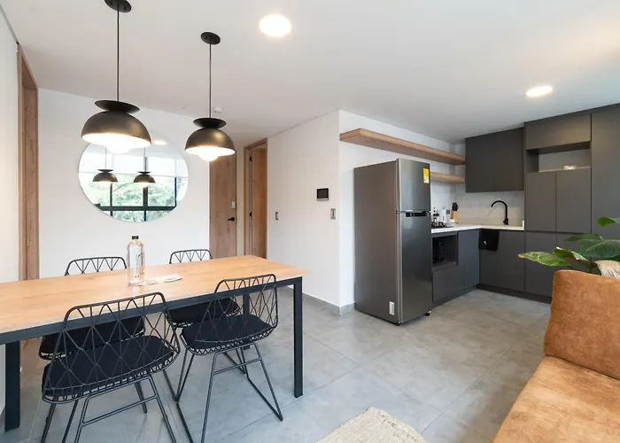 Extraordinary 2Br In Laureles