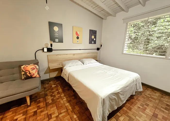 Apartaestudio Amueblado En Poblado Frn106 By Roots Rentals