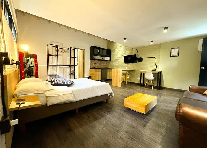 Frn101 Cozy Loft Located In A Popular In Poblado By Roots Rentals