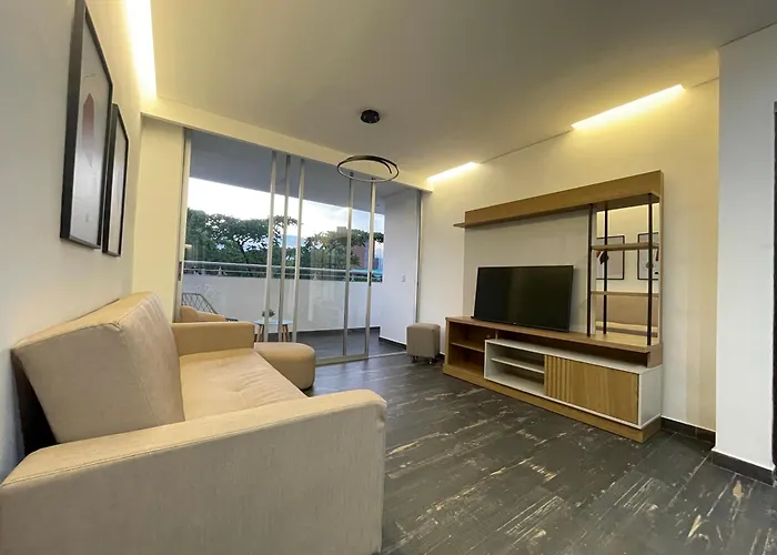 Plazetto Laurles Apartamento Bonito De 3 Alcobas Parquedero