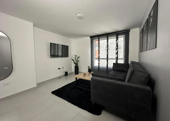 Modernos Apartamentos Cerca Al Poblado