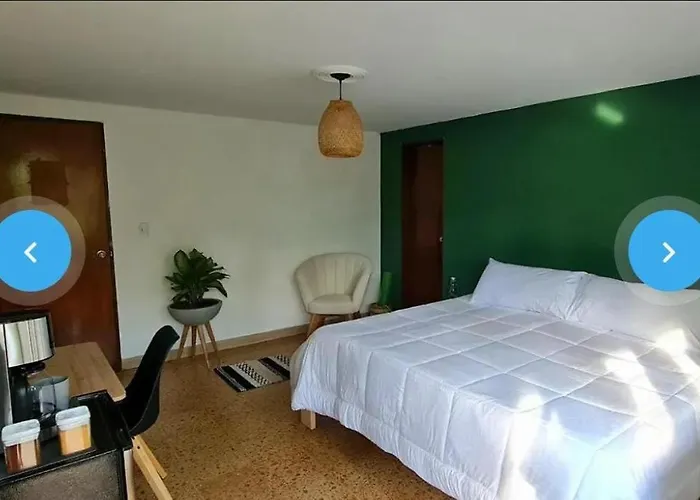 Aguacatala Rooms
