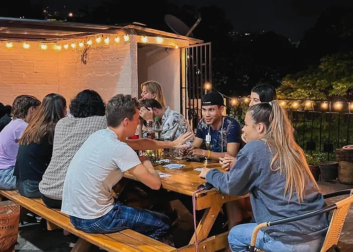 La Familia Hostel - Manila
