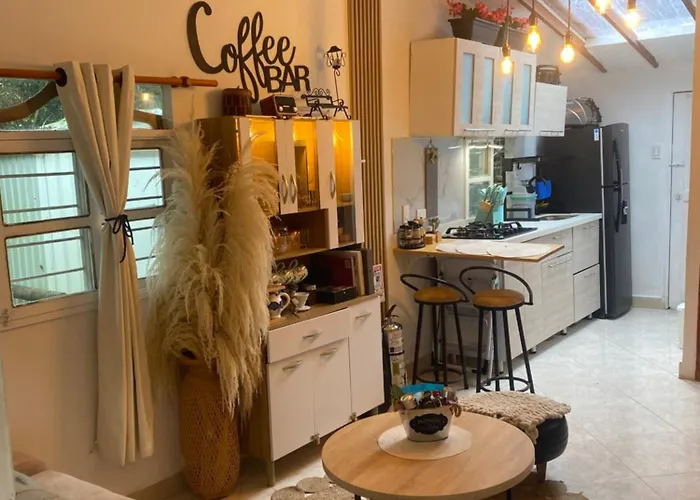 Cabernet Cabana - La Cava Lodge