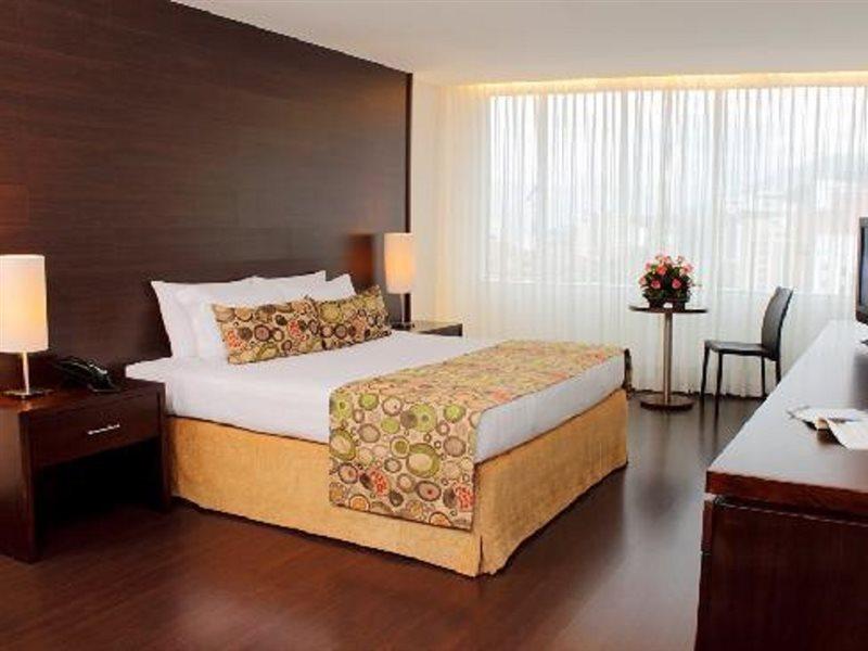 Estelar Milla De Oro Hotel 5*