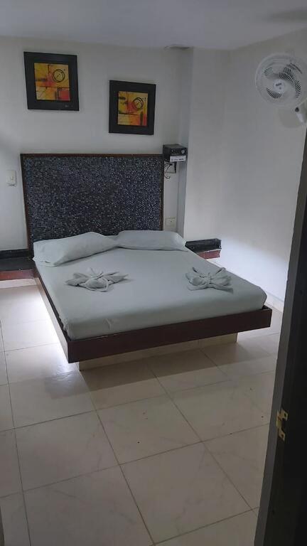 Marat Hotel
