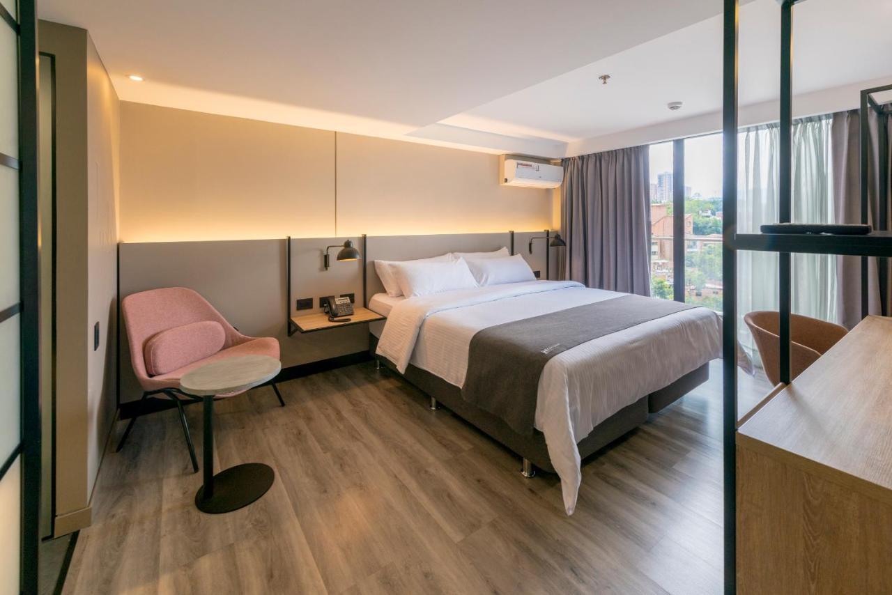 Lettera 4* Medellin