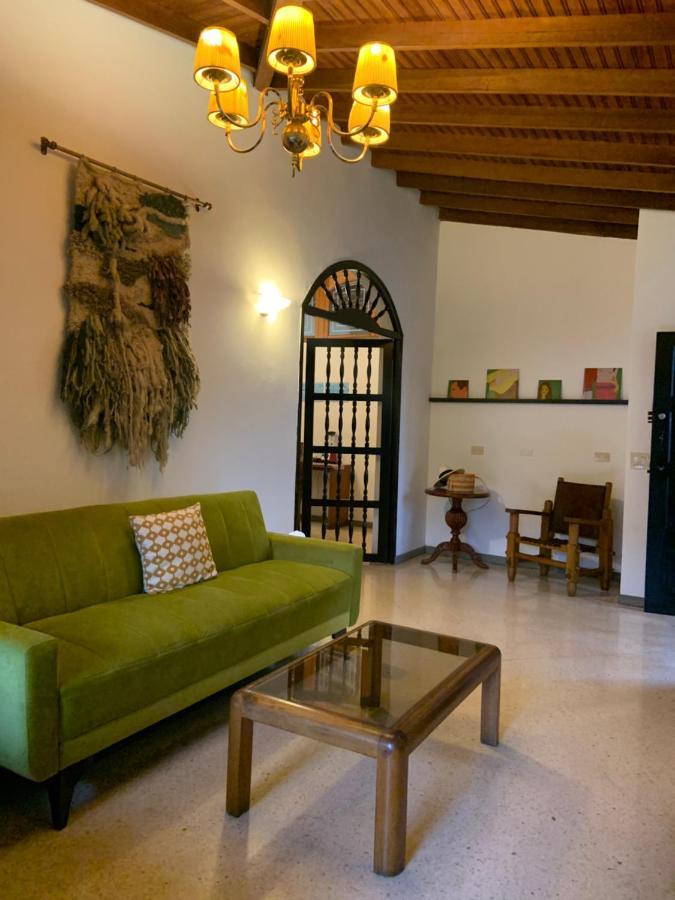 Casa Rosales 3*