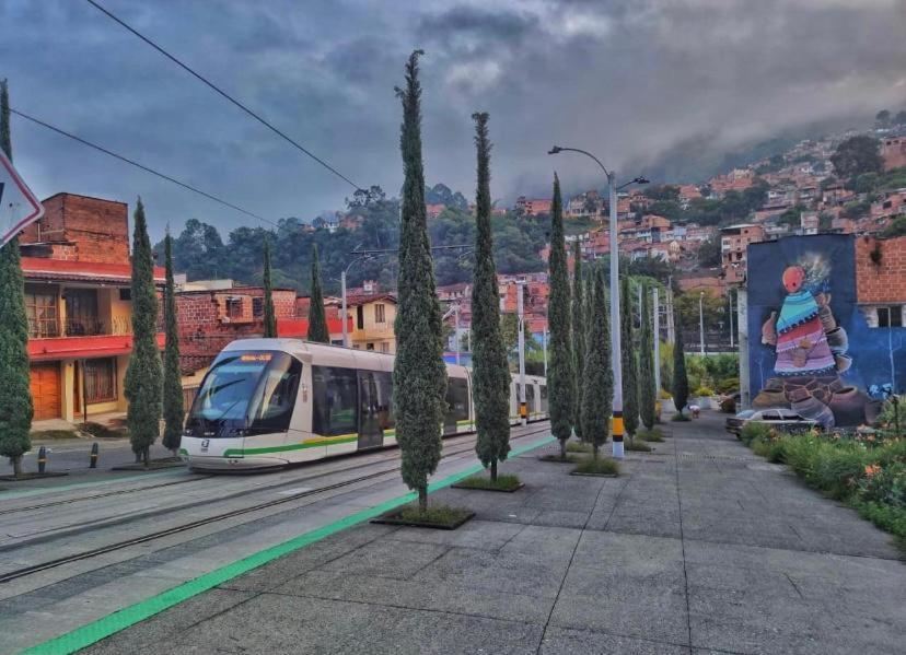 Aparta En Laureles Estadio 105 Mts Cuadrados Apartamento Medellín