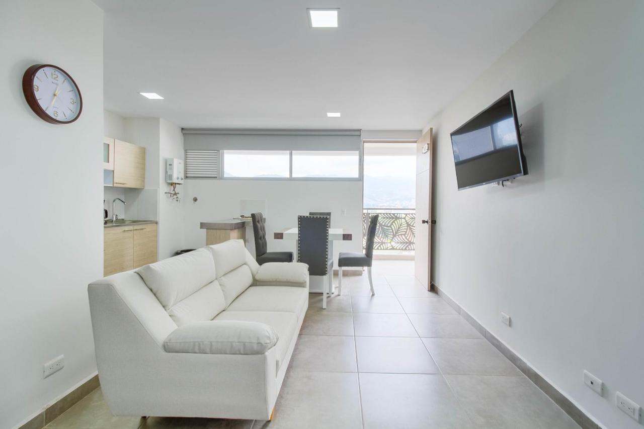 Camelot Apartment *