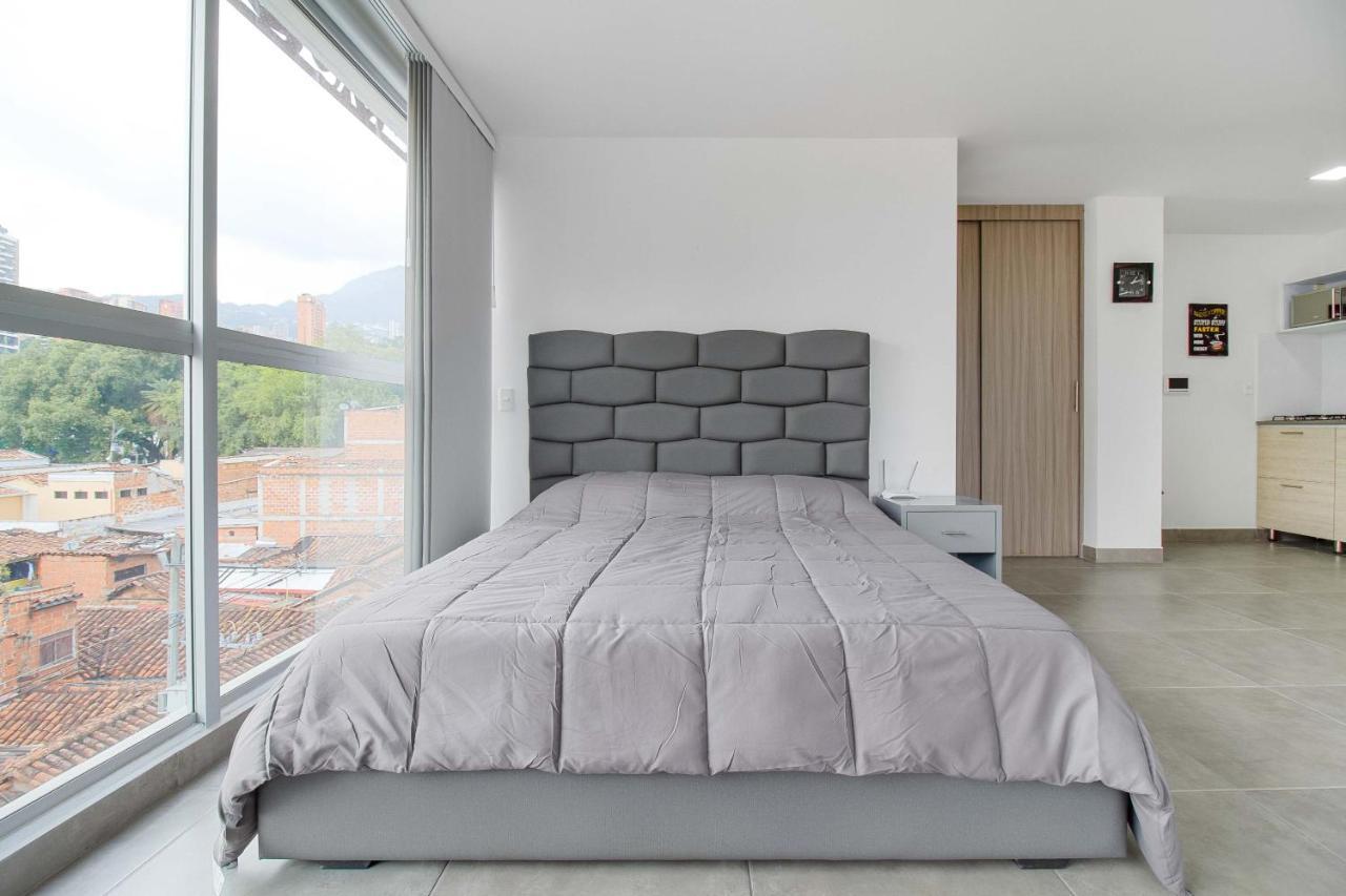 Camelot * Medellin