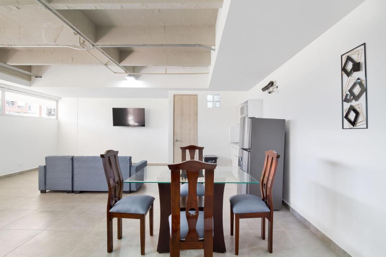 Apartment Camelot