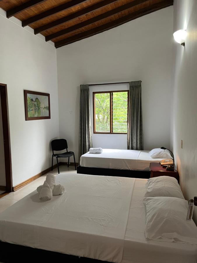 Hotel Casa Rosales 3*