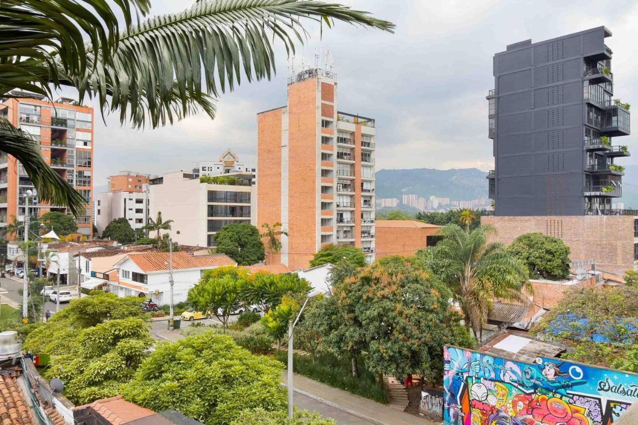 Camelot * Medellin