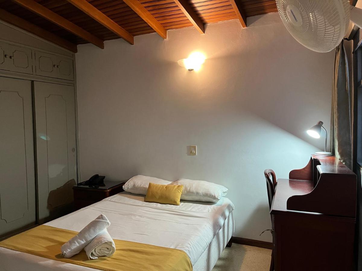 Hotel Casa Rosales