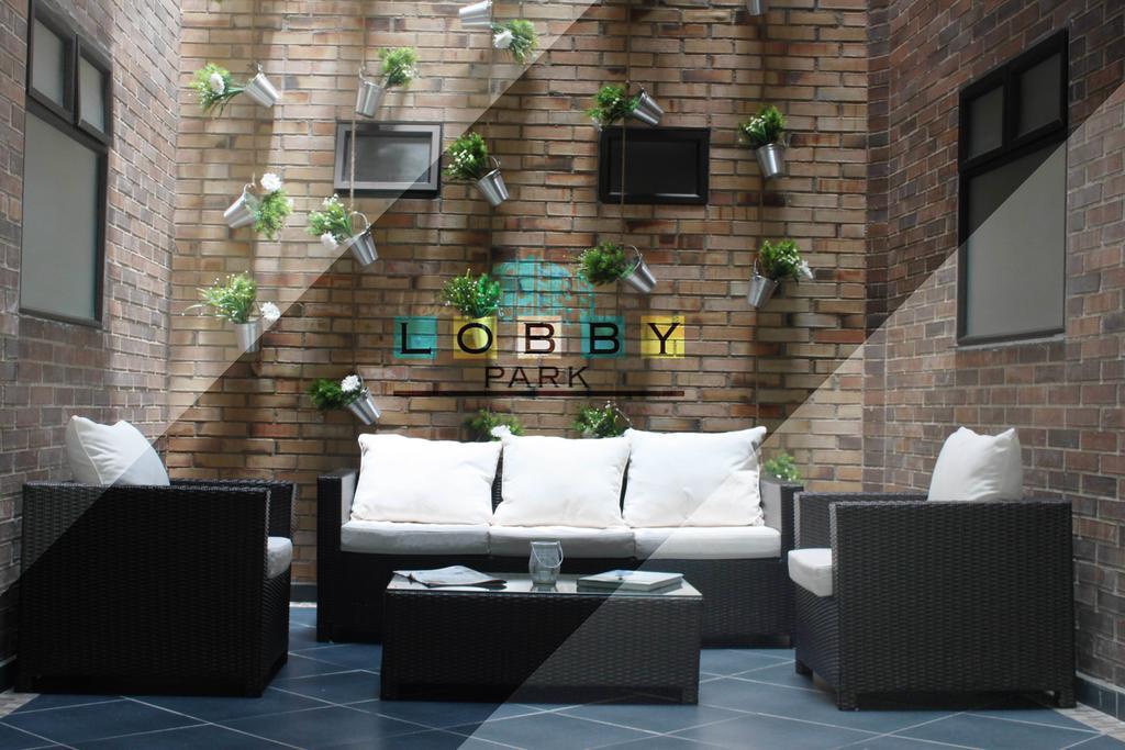 Lobby Park 3*