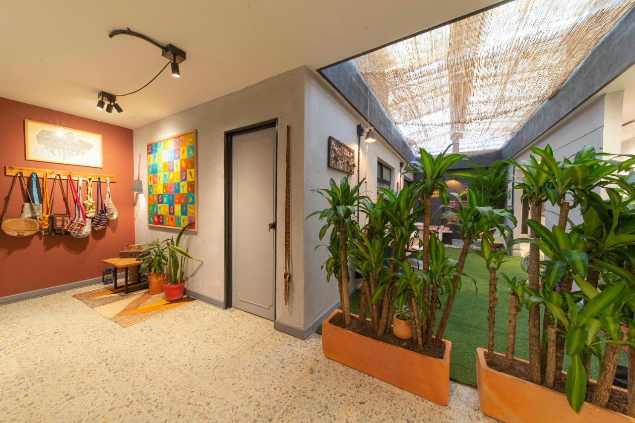 Casa Mosaiko- Local Art&design *